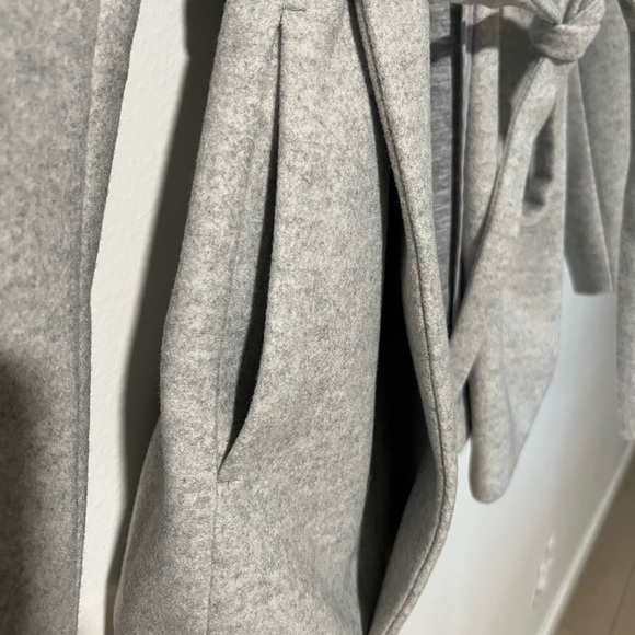 Express Heavy Coat, Womens Size M, Color gray - Picture 5 of 6